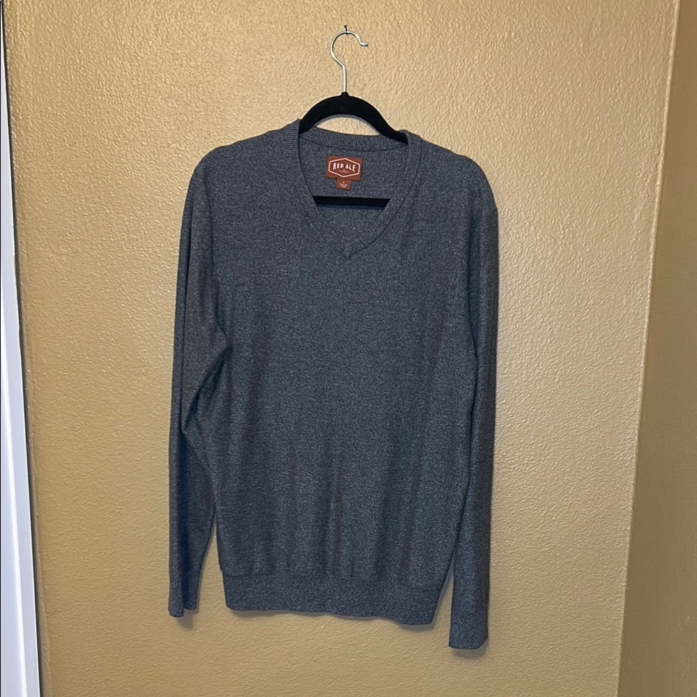 Gray V-Neck Sweater with Fine Knit Pattern